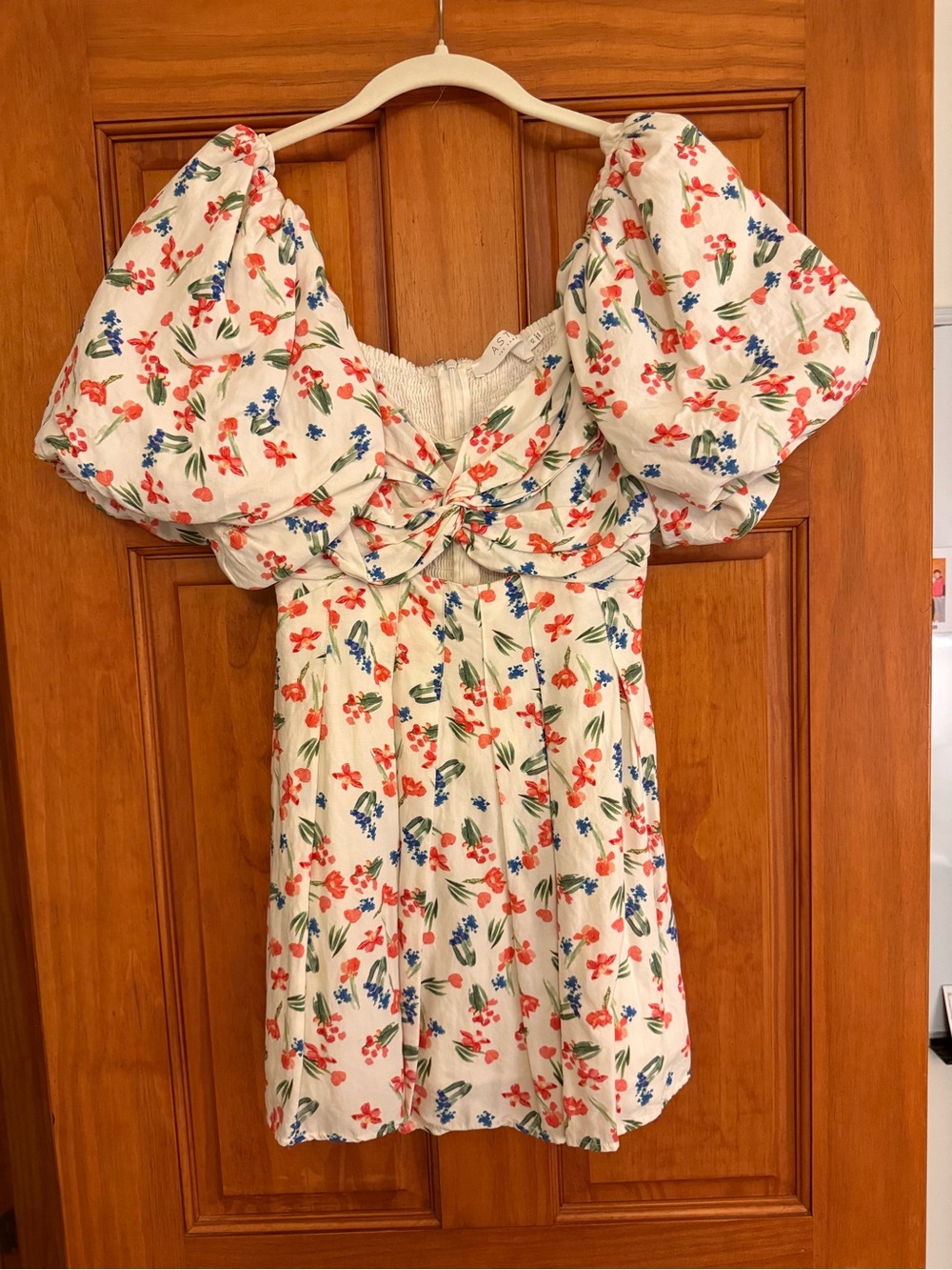ASTR Serilda mini dress-blue and red floral dress